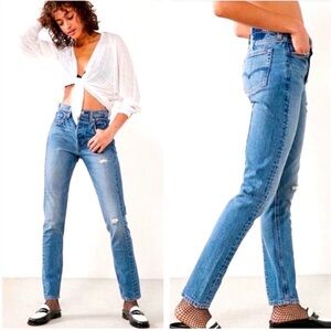 LEVIS altered 501 skinny jeans size 25x28 light medium wash denim pockets comfy